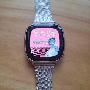 Fitbit Versa 3